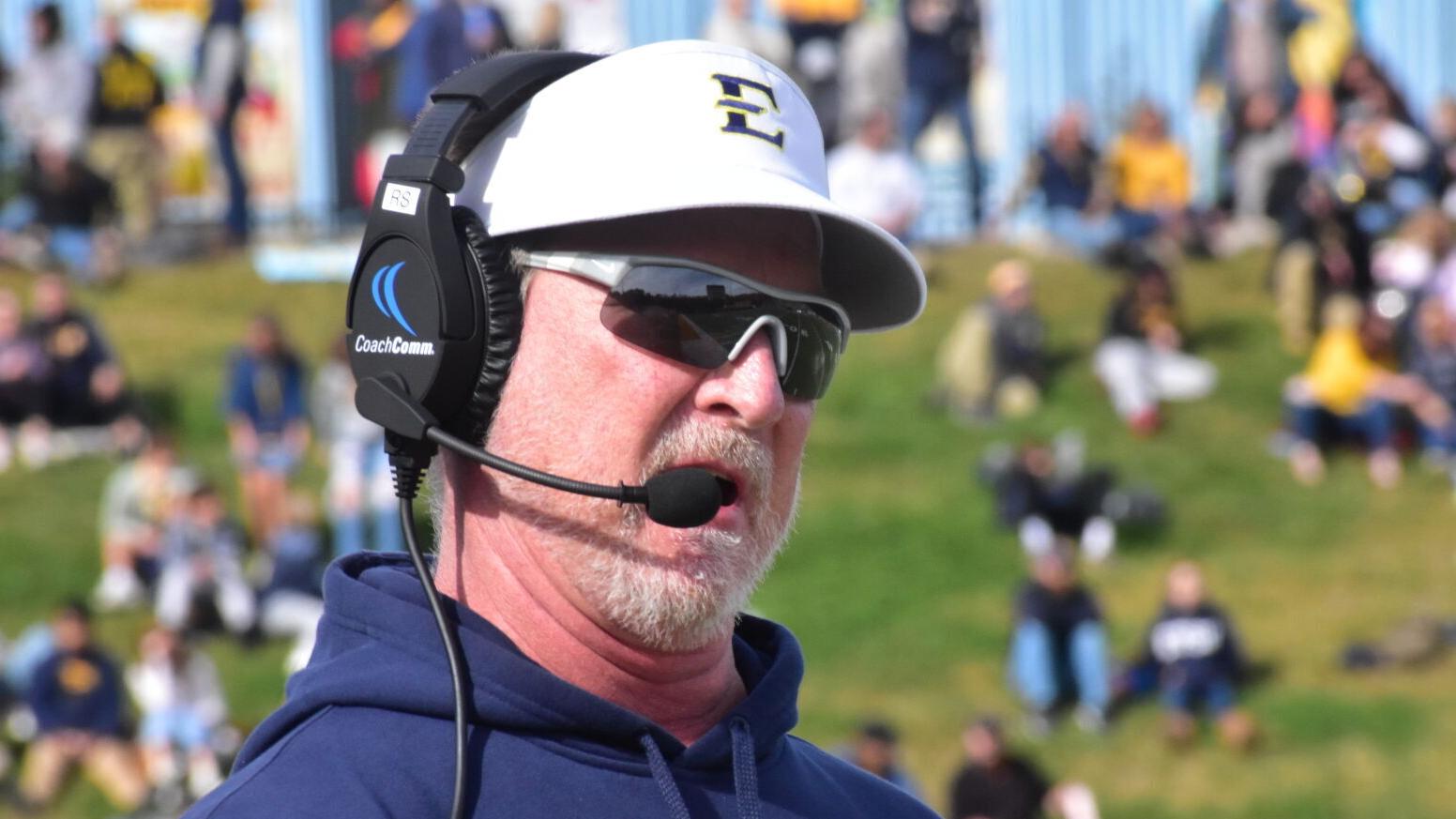 Bucs' Sanders, Holmes up for national awards